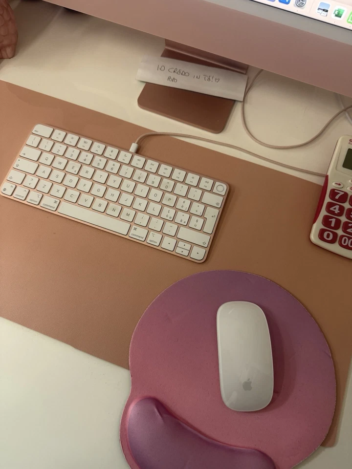 Apple iMac 24" (512GB SSD, M3, 8GB, GPU 10‑Core) Rosa - MQRK3T/A (Ottobre 2023) - Immagine 4 di 4