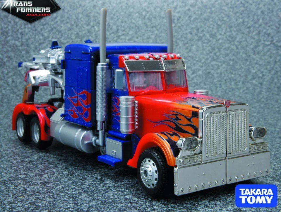 Supreme Class APS-01 Striker Optimus Prime Asia Exclusive Limited Edition | Tran - Image 2 of 4
