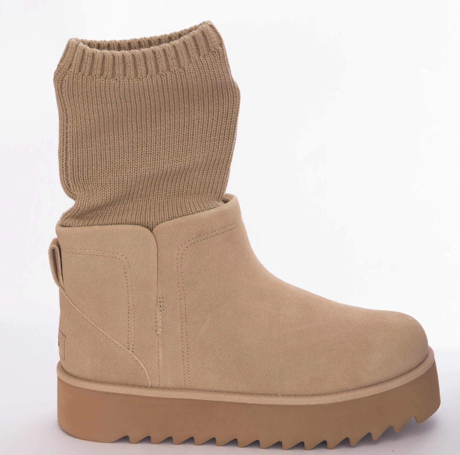 UGG Ultra Mini Sock’d Platform Women’s Boots MDSD Tan Chestnut Size 8