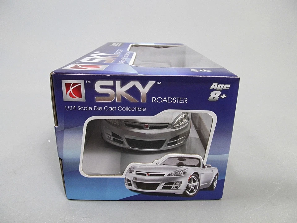ProMark 1/24 Saturn Sky Roadster Silver Die Cast Collectible Special Edition - Image 4 of 4