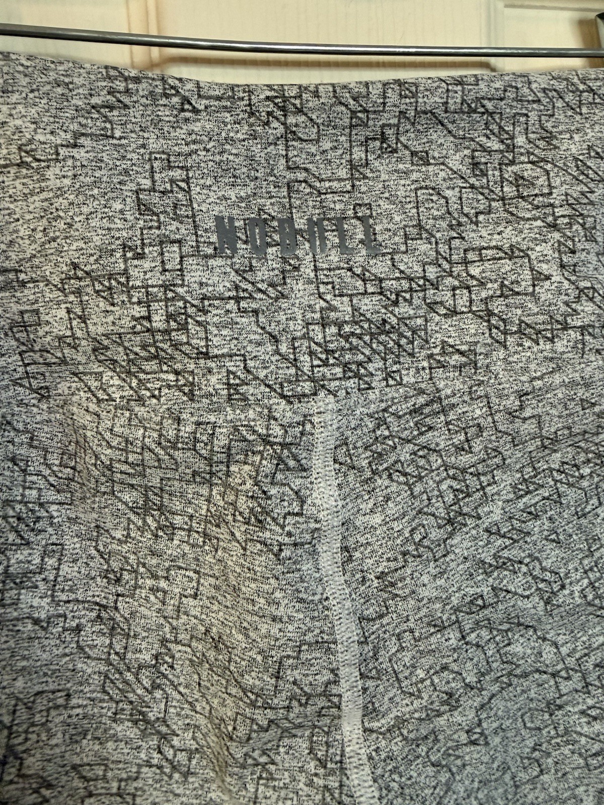 NOBULL Light Gray Pattern Legging Capri Geometric… - image 6