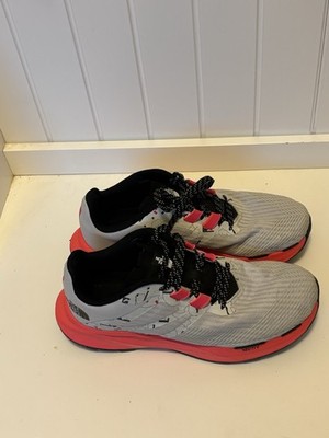 The North Face VECTIV Men s Low Top Lace-Up Athletic Sneakers Gray/Black/Red