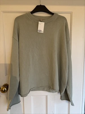 H&M Crew Neck Jumper Sage Green Size M Brand New - Image 1 of 4