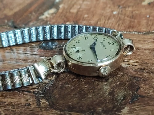 9ct Gold Buren Watch Swiss Made 15 Jewels Buren Grand Prix 9ct Yellow Gold Watch - Picture 15 of 22