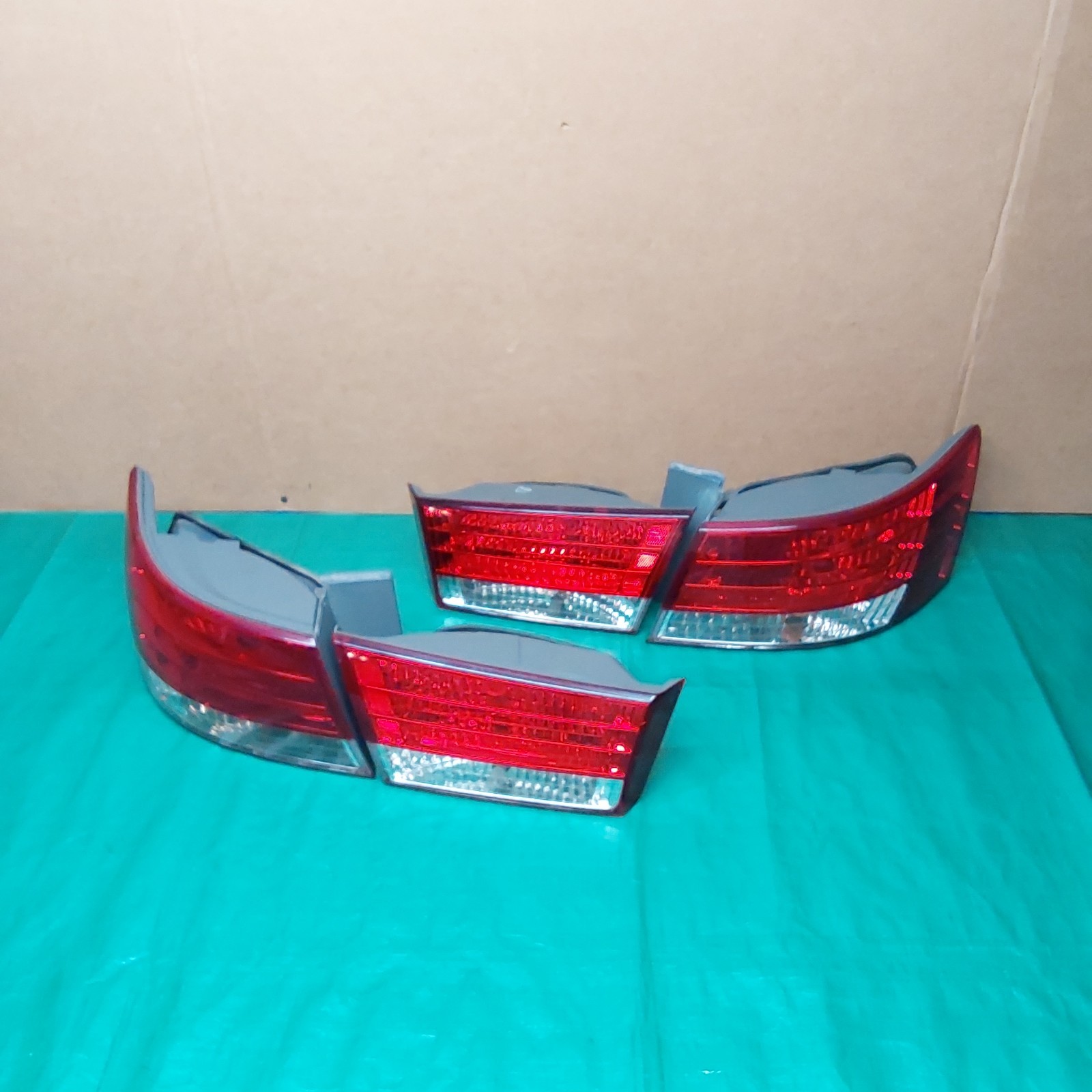 2006-2008 Hyundai Sonata Left & Right OEM Inner and Outer Taillight Set Pair  