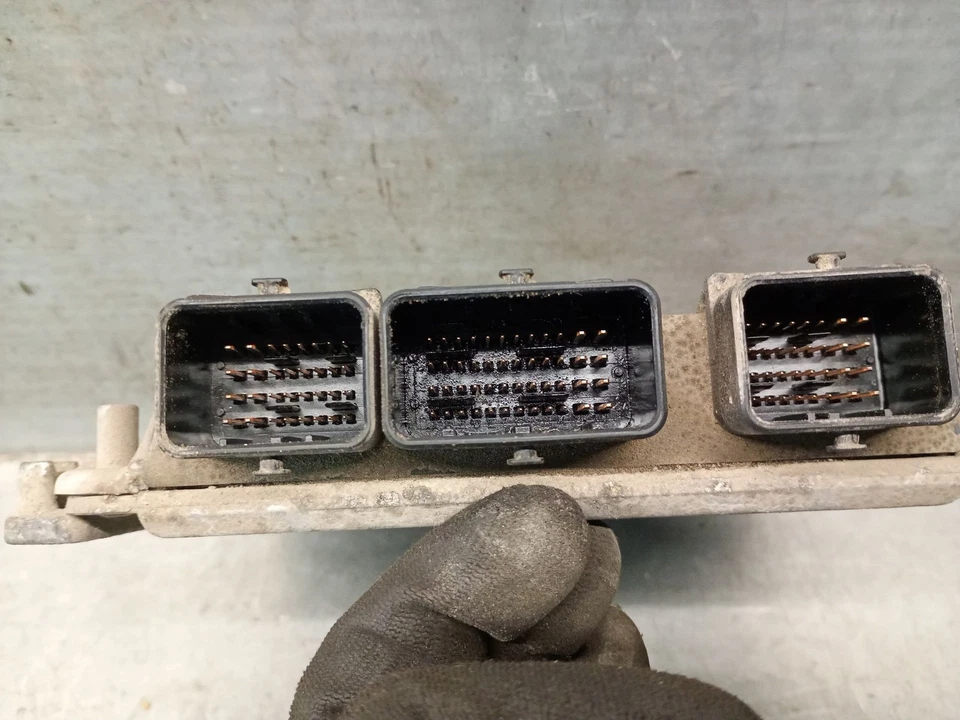 9642014880 CENTRALINA MOTORE / 0281010592 BOSCH / 5411691 PER PEUGEOT 306 BREAK - Immagine 3 di 4