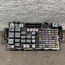 2006-2007 Hummer H3 Engine Fuse Box Relay Junction Block 15844336 Oem 2006-2007 Hummer H3 Engine Fuse Box Relay Junction Block 15844336 Oem