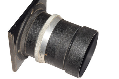 Meyer Optik Gorlitz Trioplan 260mm F=4.5 Red V Lens w/Shade Hood