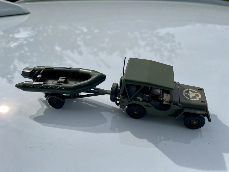 JEEP WILLYS SOLIDO 1/43 - Immagine 2 di 4