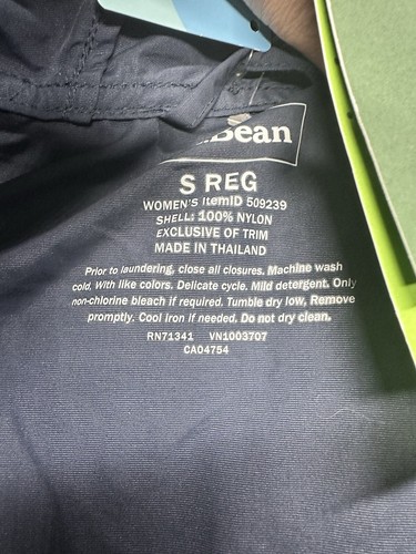 NWT L.L.Bean Mountain Classic Insulated Anorak Size S Has Logo - Picture 8 of 10