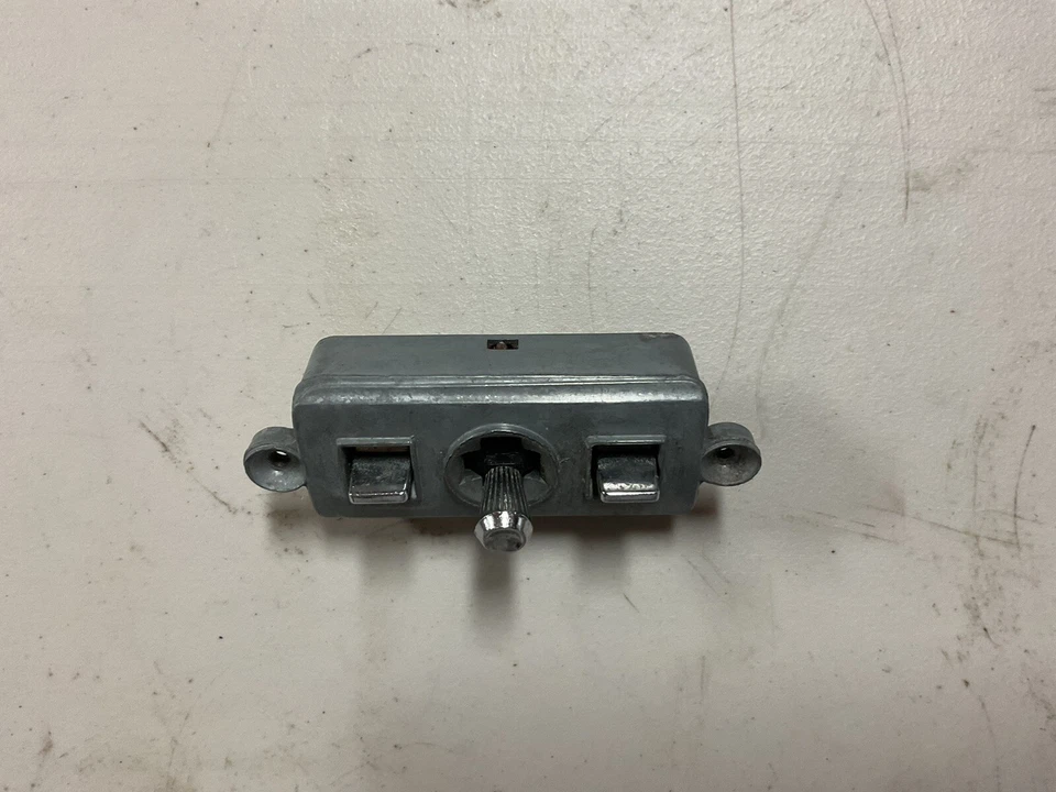 1966 - 1976 年通用雪佛兰凯迪拉克 Oldsmobile 庞蒂亚克 6 路电动凳座椅开关通用汽车 — 第 2/3 张图片