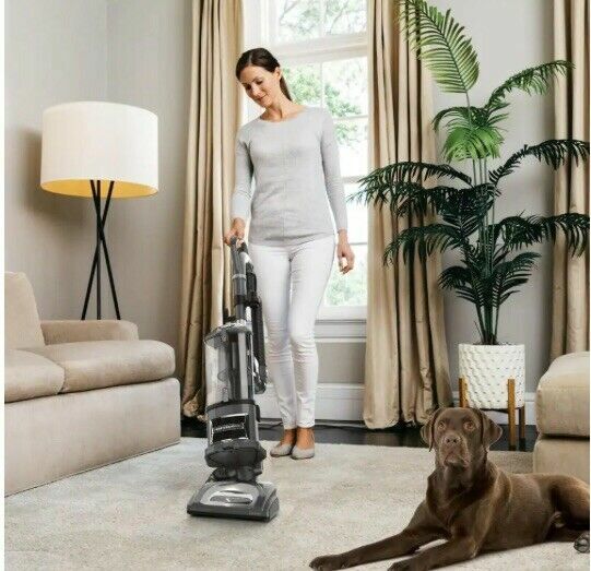 Shark UV550 Lift-Away XL Upright Corder Professional Heavy Vacuum