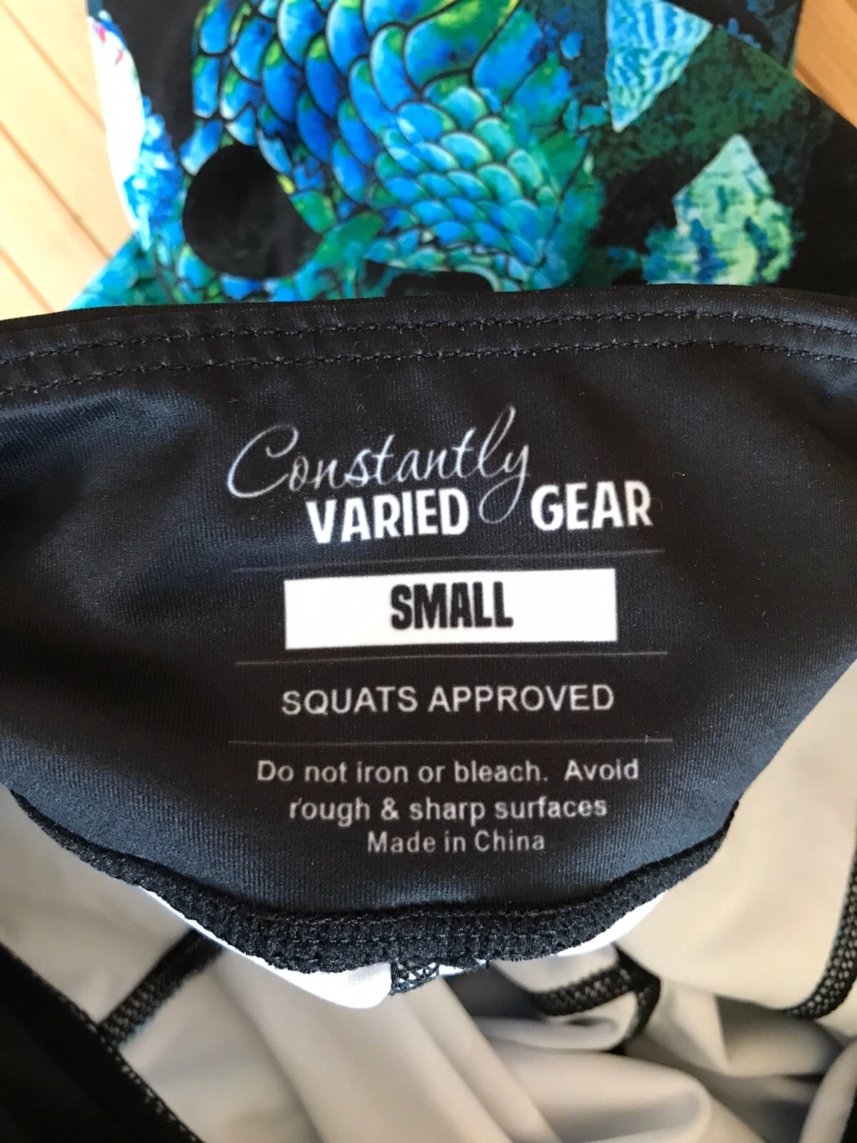 constantly-varied-gear mermaid skull beach seashell squat gym leggings