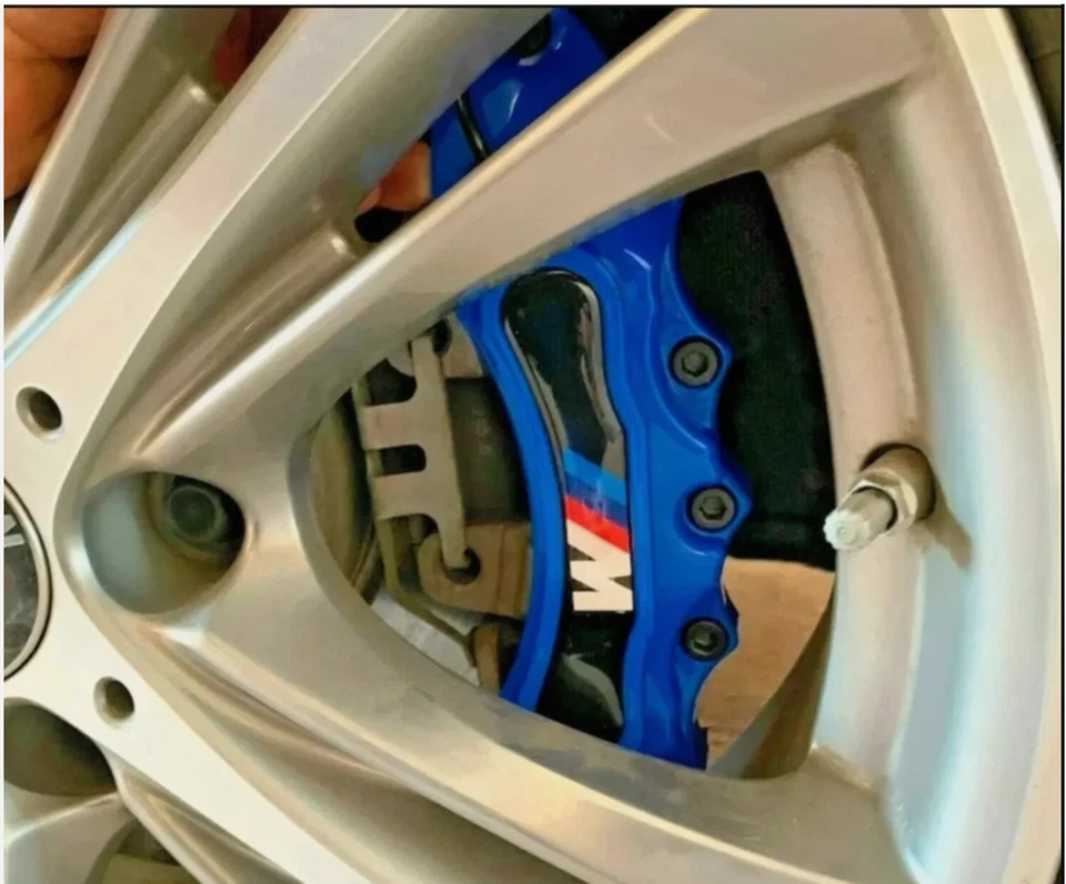 Brake Caliper Covers for BMW X5 X6 X3 G20 G30 F20 F22 F32 E46 E39 E92 4PCS Blue - Image 4 of 4