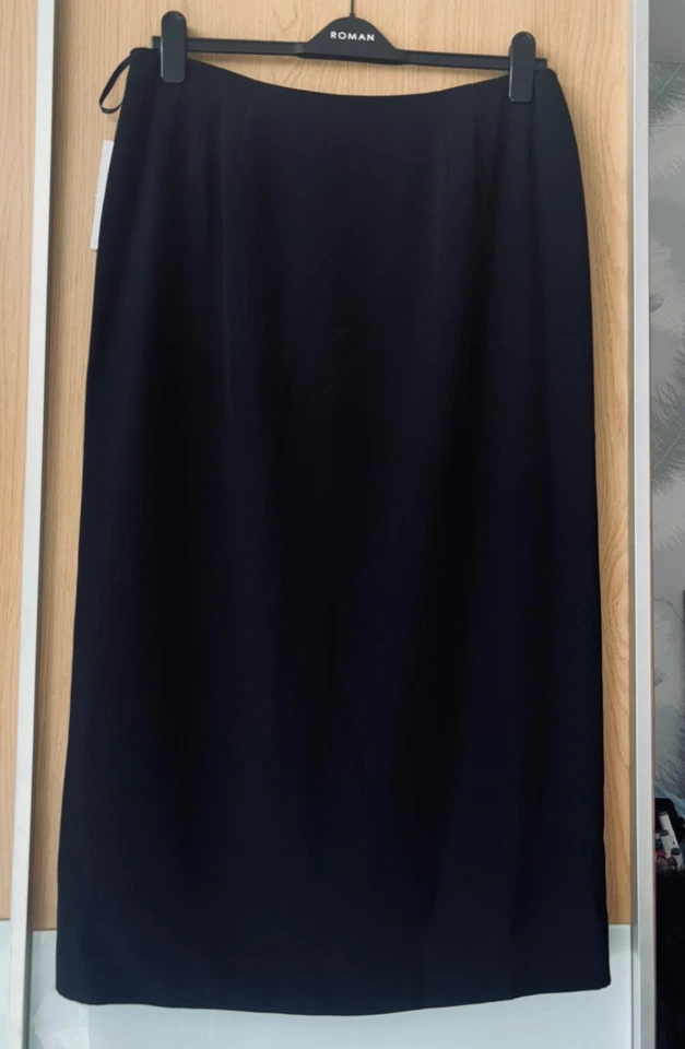 WINDSMOOR BNWT size 16 black long lined maxi side slit skirt winter capsule new - Image 3 of 4