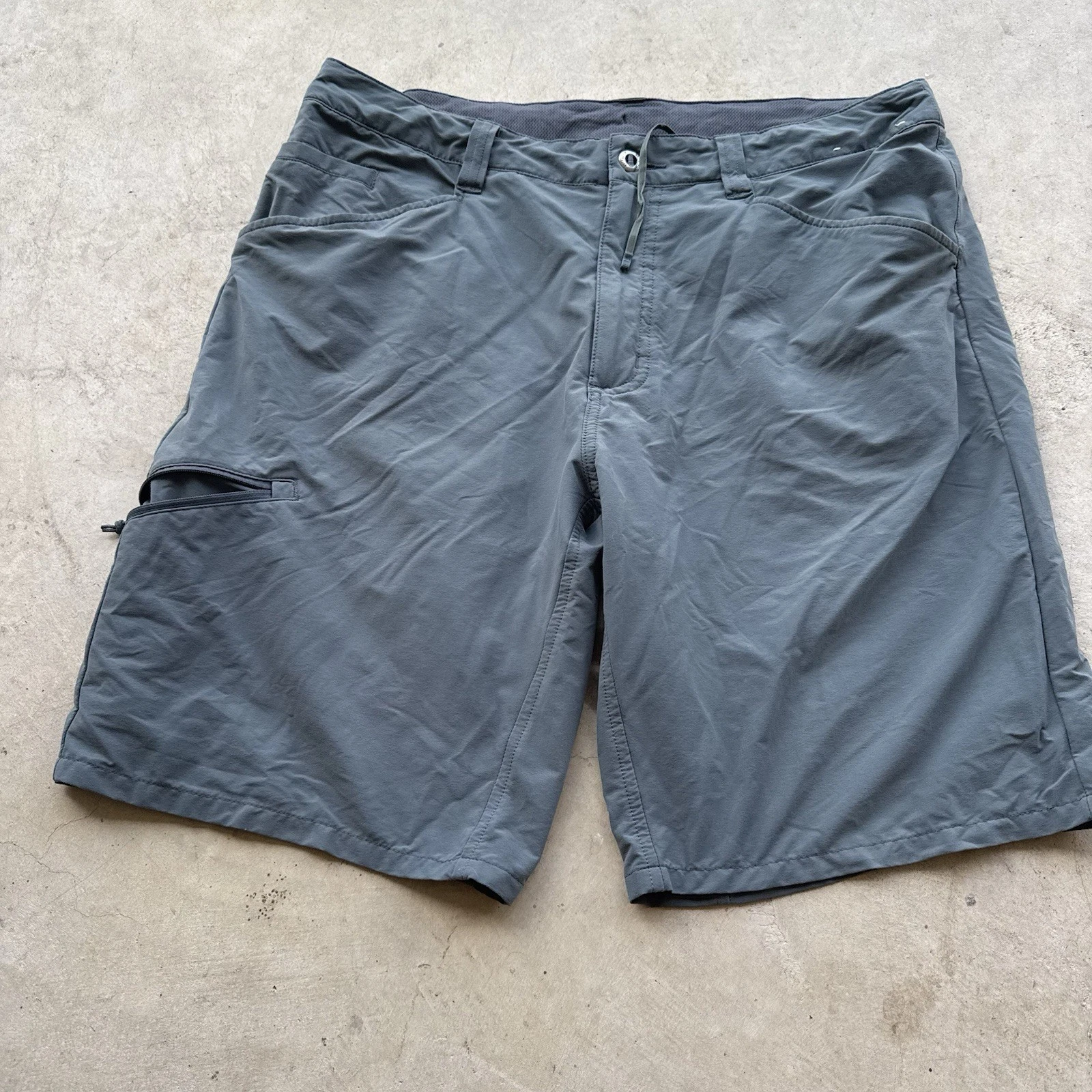 Patagonia Mens Quandary 10” Hiking Shorts Size 36 Light Cargo Stretch Green Grey
