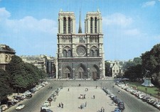 75 PARIS NOTRE DAME DE PARIS ET LE PARVIS