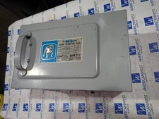 ITE Bulldog XLP351 Bus Plug 30 amp 600 volt 5 HP Cover Operated BP742