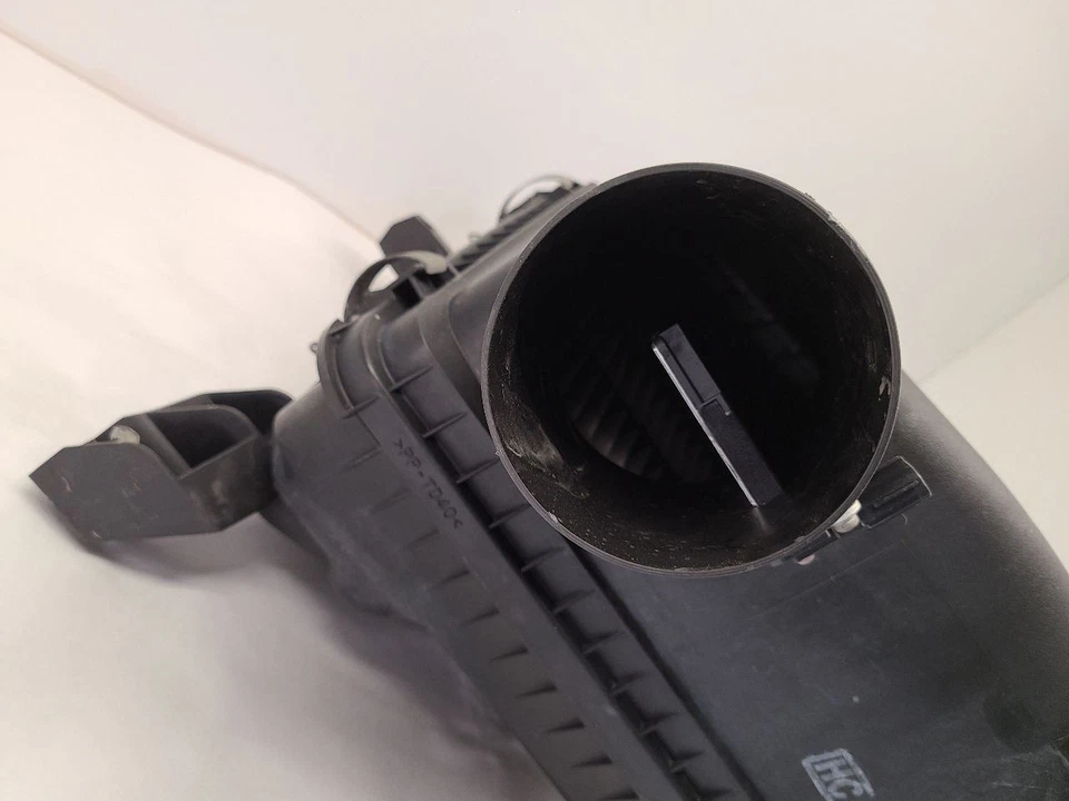 2007- 2010 14-16 2019-2021 TOYOTA TUNDRA Air Cleaner Without Hydrocarbon Filter - Image 3 of 4