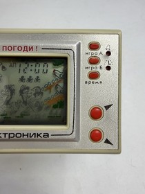 VINTAGE SOVIET  NU POGODI WOLF CATCH EGG USSR ELEKTRONIKA GAME & WATCH 1988