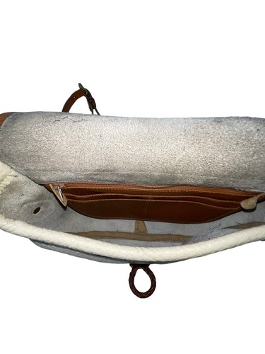 VINTAGE DOONEY & BOURKE Beige Leather Messenger Flap Crossbody Purse Bag - Picture 8 of 16