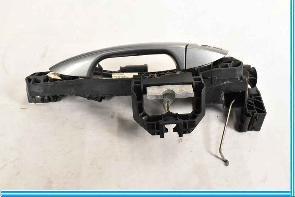 Manija de puerta exterior delantera izquierda OEM Mercedes W207 E550 E350 cupé 10-13 Foto 4 de 4
