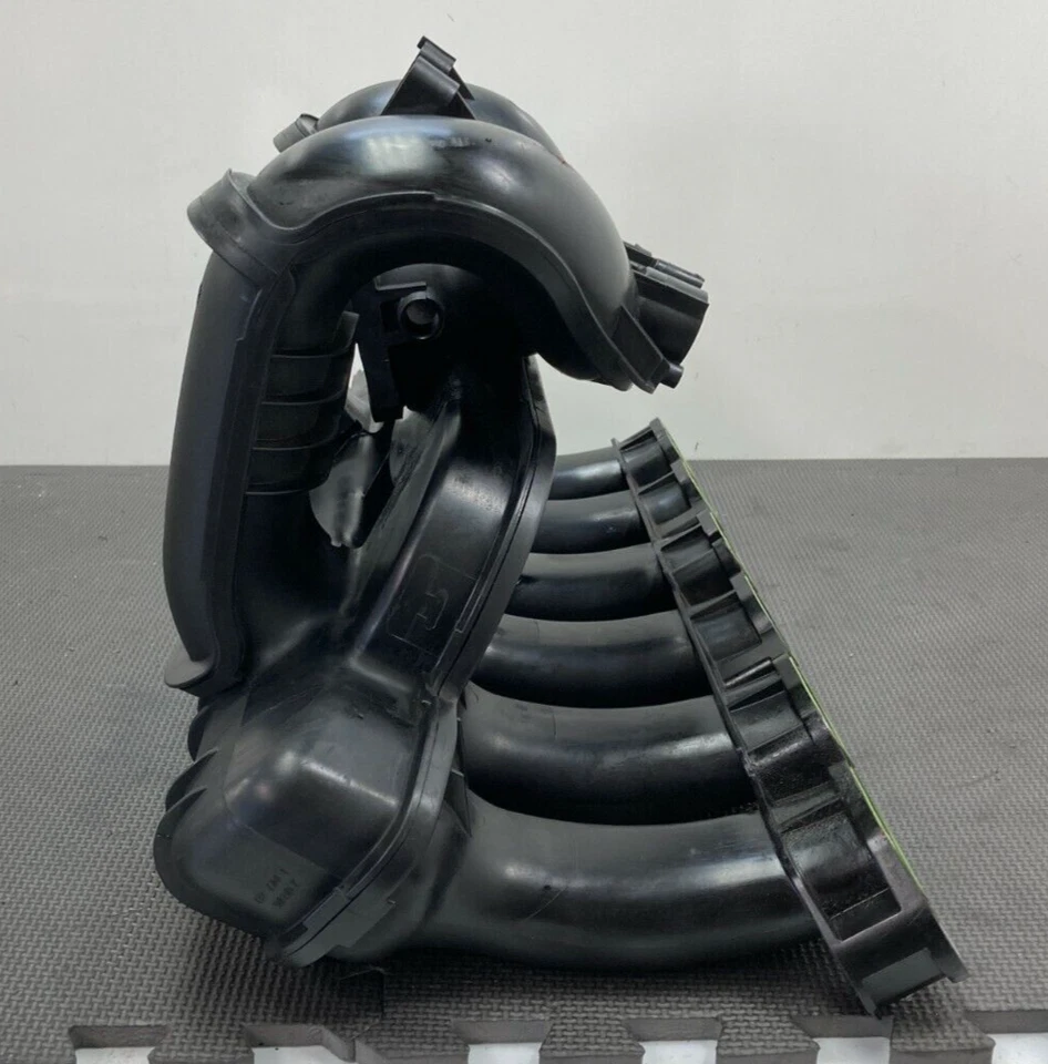 04-10 BMW 525i Engine Air Intake Manifold Assembly OEM 754158507 - Image 4 of 4