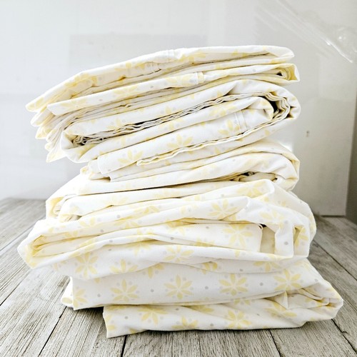 Kohl's The Big One 2 Twin Bed Sheets Sets Yellow and White Floral Daisy All Over - Picture 4 of 21