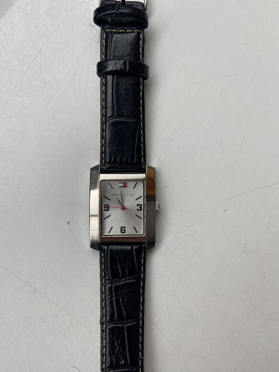 Vintage Tommy Hilfiger Silver Watch with Rectangular Face Tommy Hilfiger | Accessories | Tommy Hilfiger Square Face  main image 2