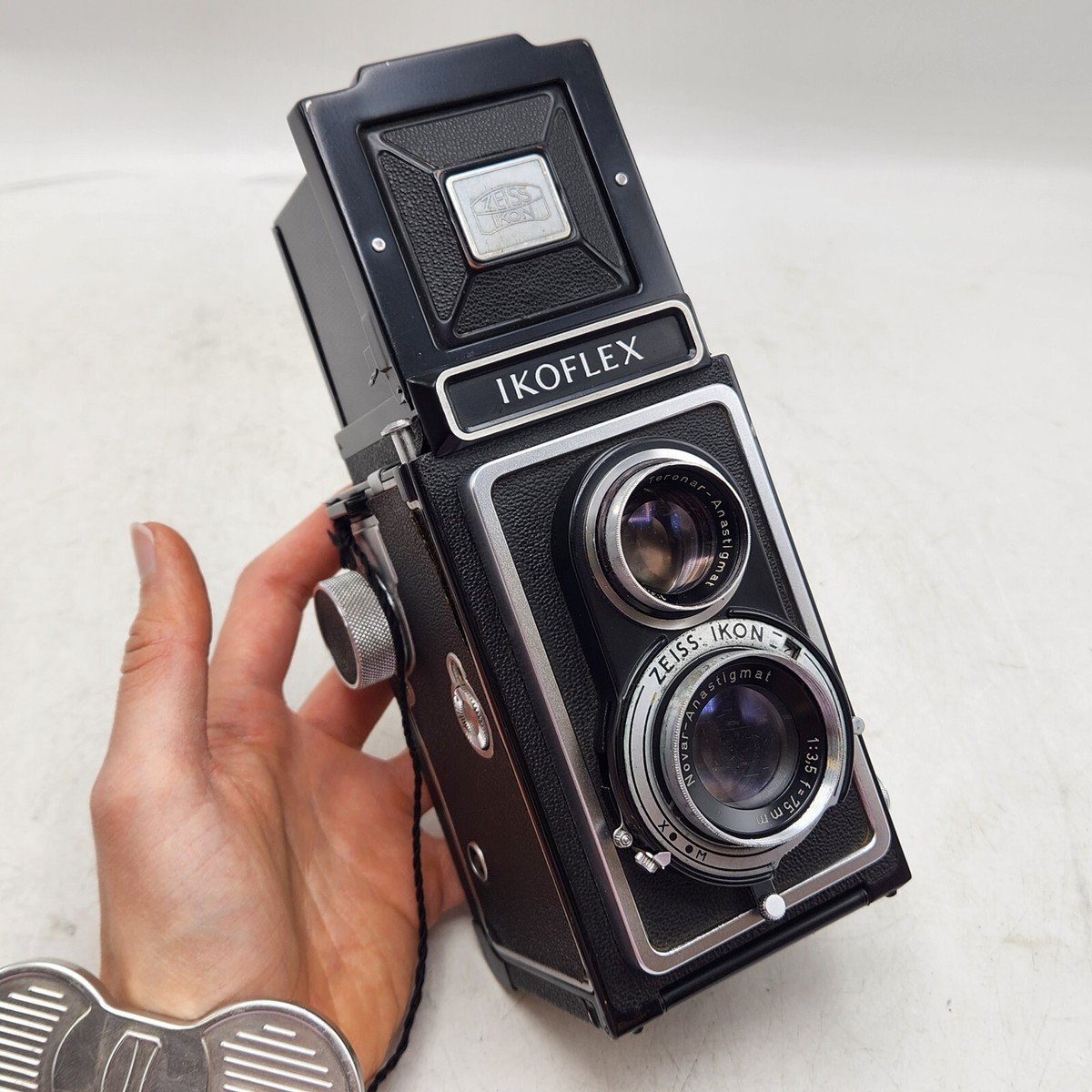 ZEISS IKON ベローズ式カメラ Zeiss Ikon Ikoflex Ia / Tessar T 75mm F3.5 ストラップ付属
