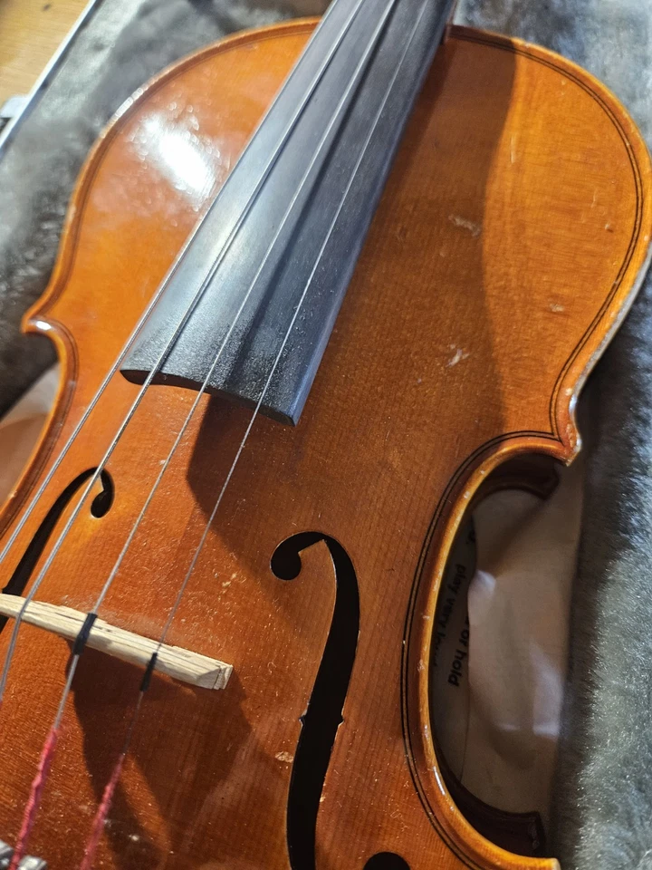 雅马哈小提琴带蝴蝶结和手提箱型号 V-5 4/4 Anno 2003 号 00370 — 第 2/4 张图片