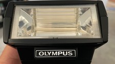 OLYMPUS T32 FLASH  LOOKS GREAT  SUPR-CLEAN  READ MY FEEDBACK  40 YEAR COLLECTION