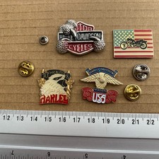 Pin's lapel pin pins HARLEY DAVIDSON MOTOR CYCLES Crane Engine 115th 1903 - 2018