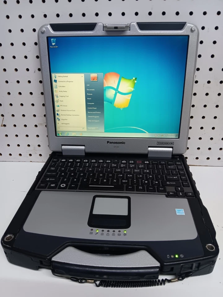 Panasonic Toughbook CF-31 MK1 i5-520M/ 2.40Ghz 8GB RAM/ 1TBGB HHD Win 7 Pro - Image 3 of 4