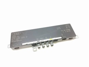 AUDI A4 Avant 8K5, B8 Antennenverstärker  4F9035225D 3.0 Diesel 176kw 33537626