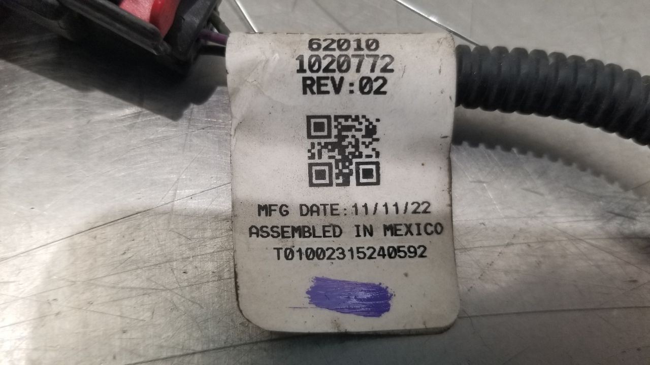 23 GMC SIERRA 2500 LOWER AIR SHUTTER 6.6L DIESEL