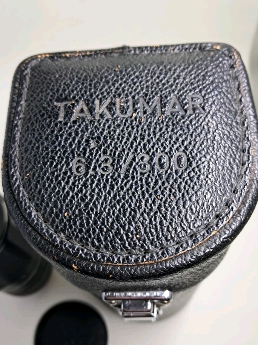Asahi PENTAX Opt. Co. 1:6.3/300 Tele- Takumar Zoom Lens Japan/case