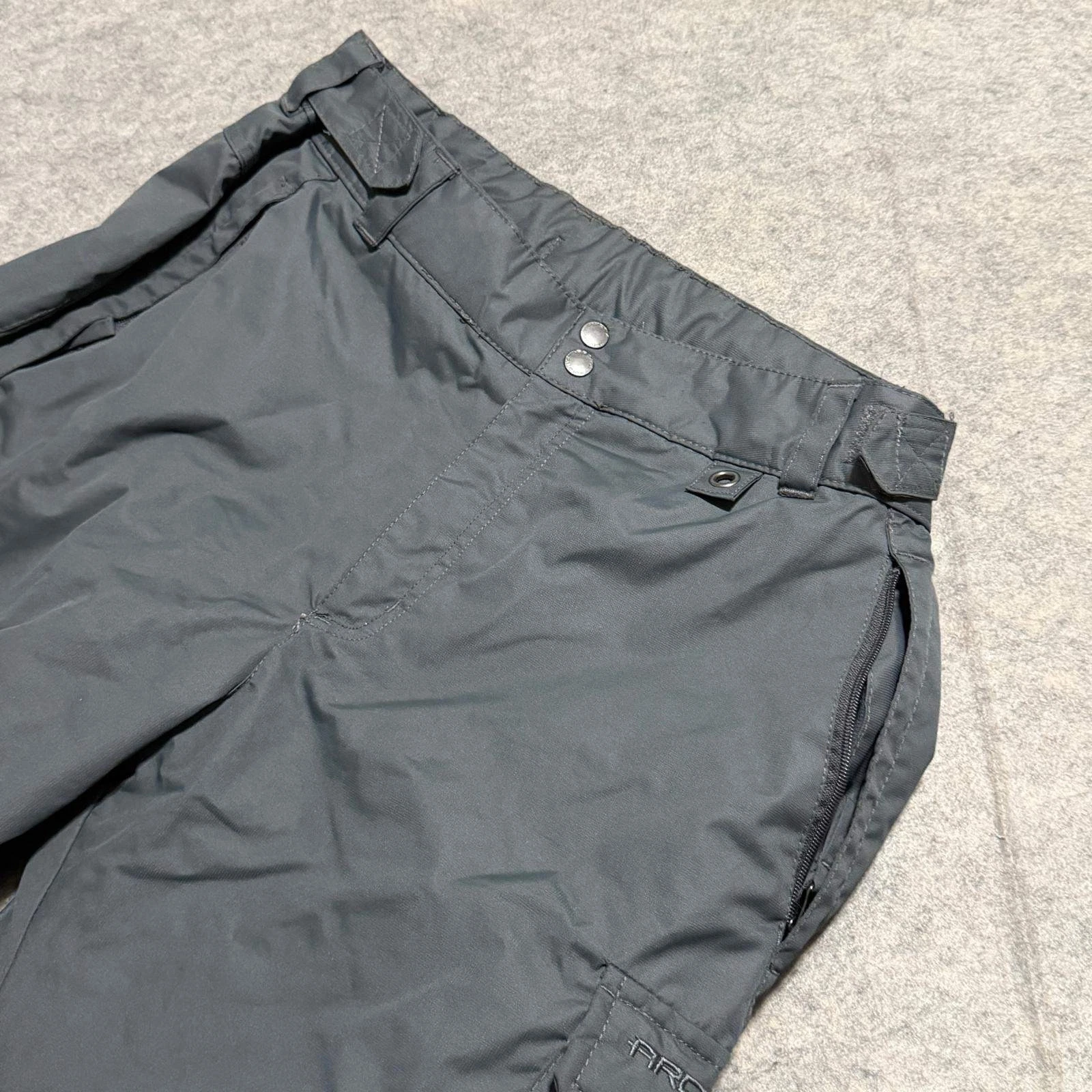 Arctix Men's LARGE Petite Snow Cargo Pants Gray Insulated Winter Ski Bibs
Opens in a new window or t
