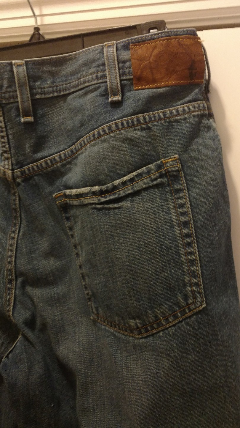HAGGAR SLIM FIT SIZE 38 X 32 MEDIUM WASH 100% COTTON 