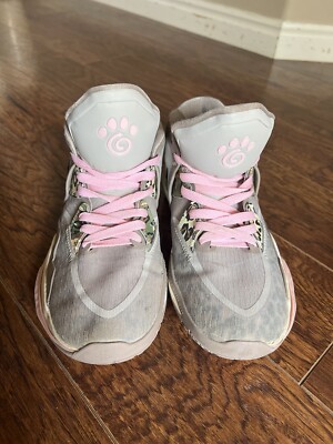 nike kyrie irving womens shoes