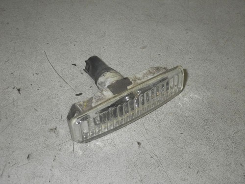 Blinker Kotflügel links vorn passt auch rechts BMW 5 TOURING (E39) 520I