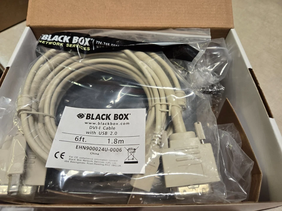 BLACK BOX KV9612A DESKTOP KVM SWITCH NOB - Image 3 of 4