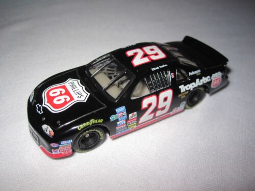 Elliott Sadler #29 Phillips 66 Monte Carlo NASCAR Car 1:64