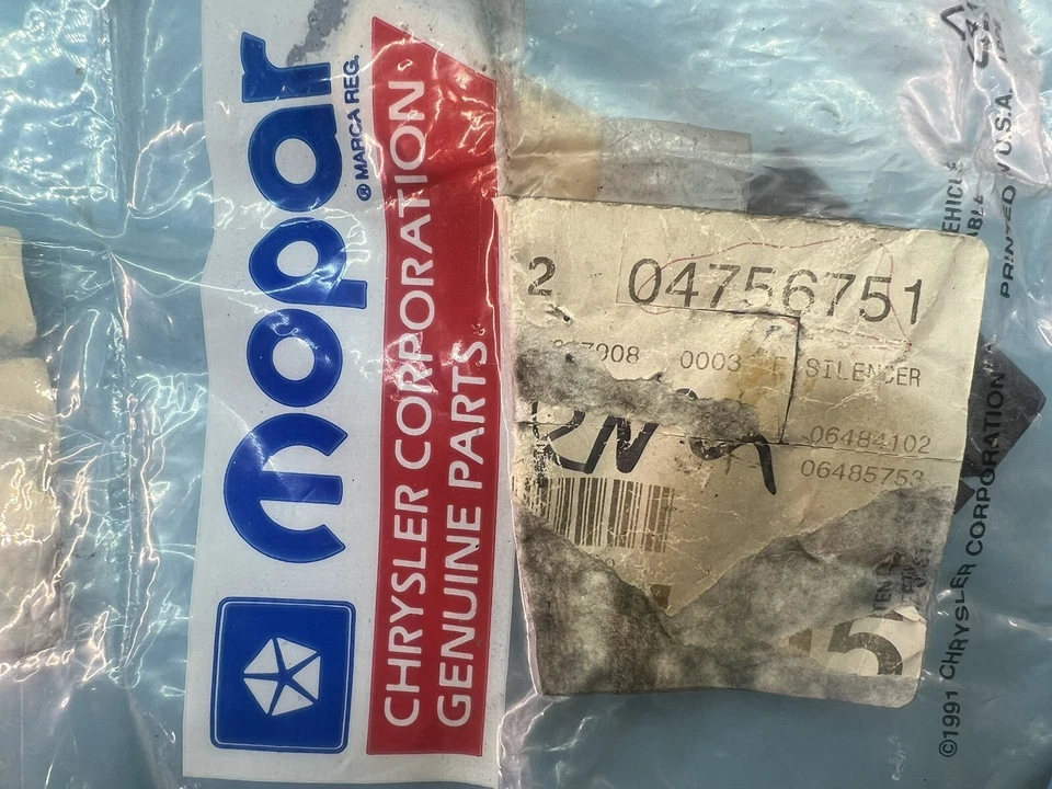 (3) Silenciador de resistencia lateral de vidrio Mopar 04756751 Foto 2 de 2