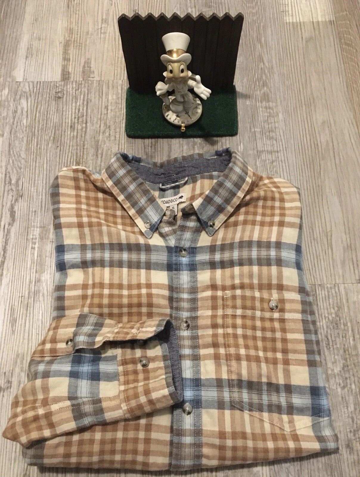 Toad & Co Casual Outdoor Plaid Slant Pocket Button Up Shirt Mens XL Polyester
Opens in a new window 