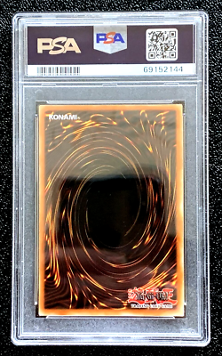PSA 8 NM/MT 2015 DARK MAGICIAN YUGIOH 1ST EDITION BATTLE CITY YGLD