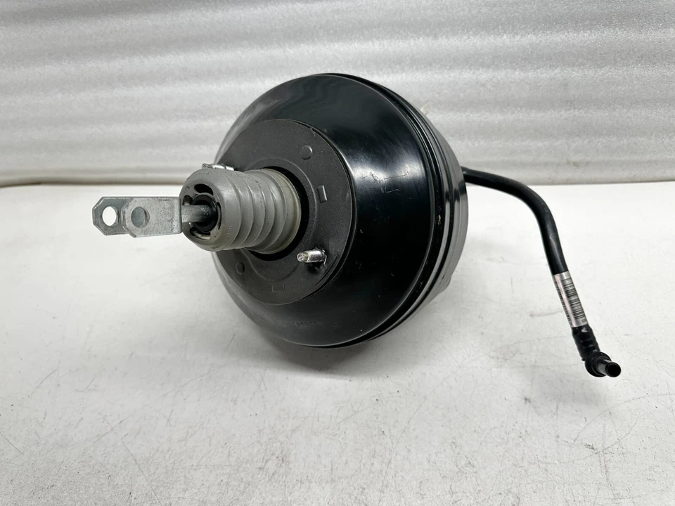 P40847 2012-2016 BMW 3 Series Brake Booster with Master Cylinder F30 0204794808 - Image 3 of 4