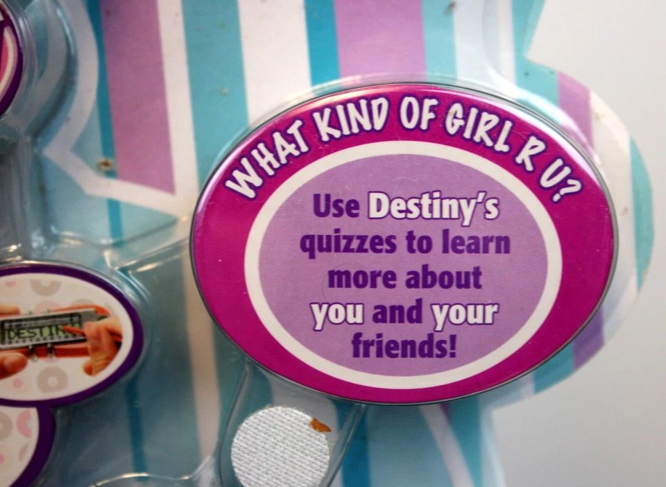 Girlz Connect Destiny Quiz Dispositivo Juguete USB Alarma Horóscopo Lápiz Collar Gadget Foto 4 de 4