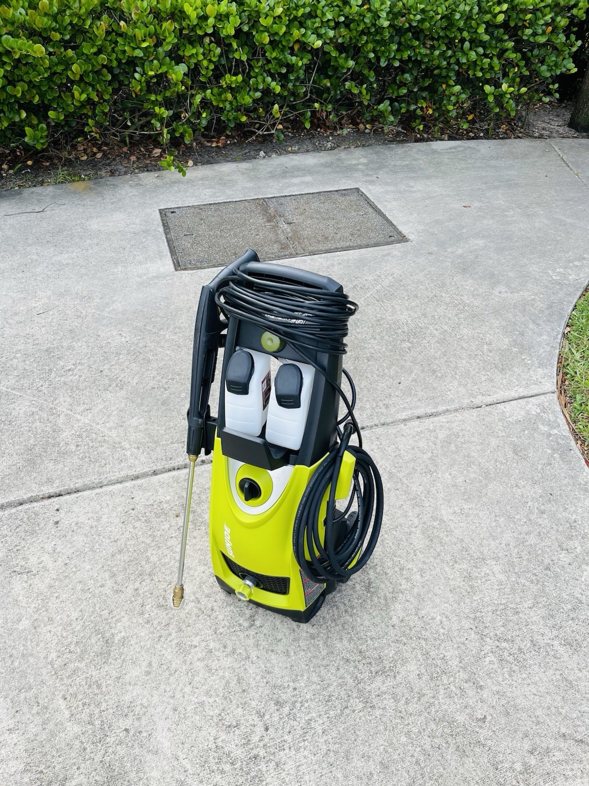 Portable Electric Pressure Washer Cleaner 2030 PSI 1.76 GPM Great For Home