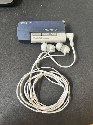 #ad Creative Nomad MuVo Silver Black Blue 64 MB Digital Media Player MP3 $29.99